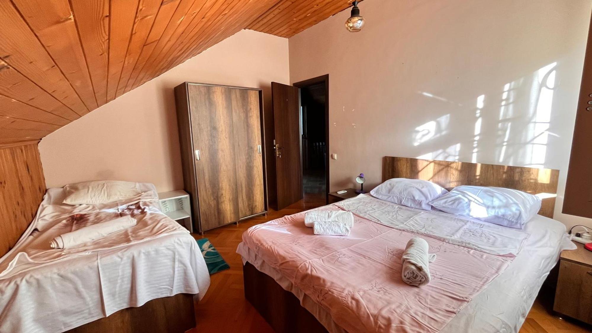 Dato'S Guesthouse Makhinjauri Eksteriør bilde